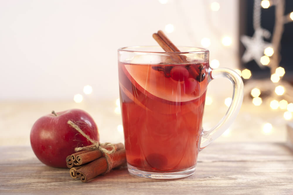 Sip to Health: Exploring the Wonders of Apple Tea and its Nutritional Bounty